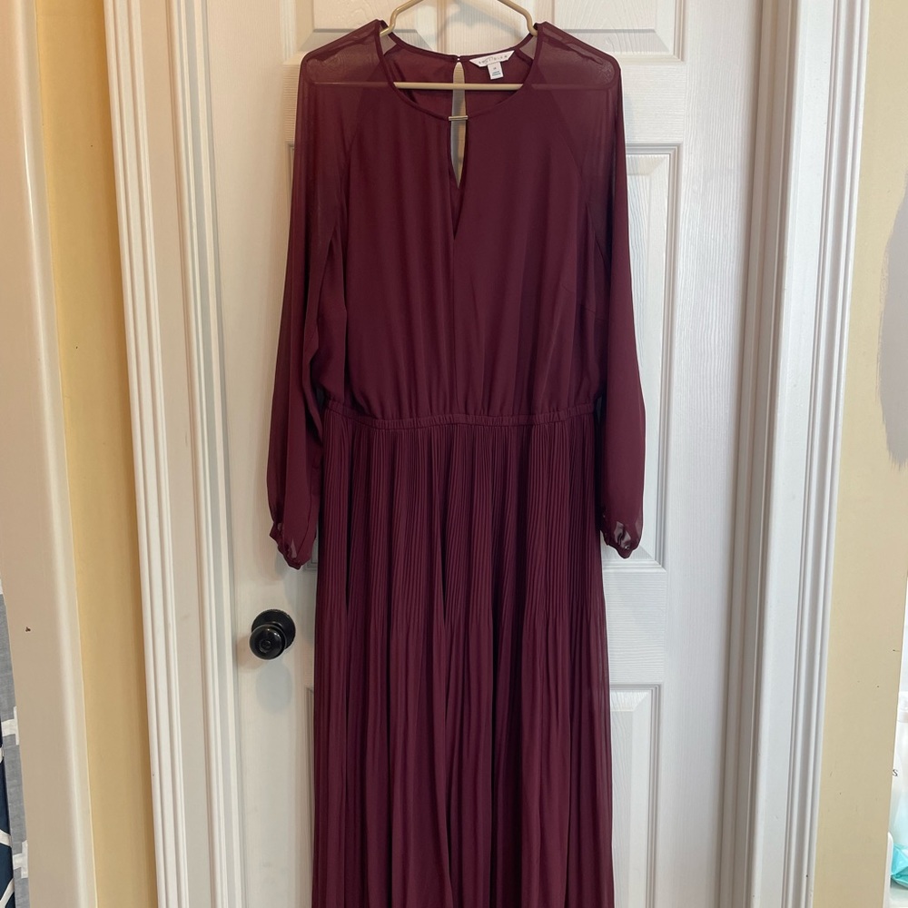 Boutique Women Long Maroon Dress size 1X